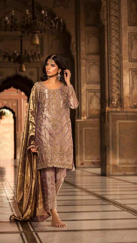 ZEB UN NISSA DILRAS SS19 FORMAL by Faiza Saqlain - chambeili Bridal